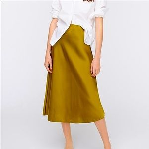 J Crew Olive slip on midi skirt L